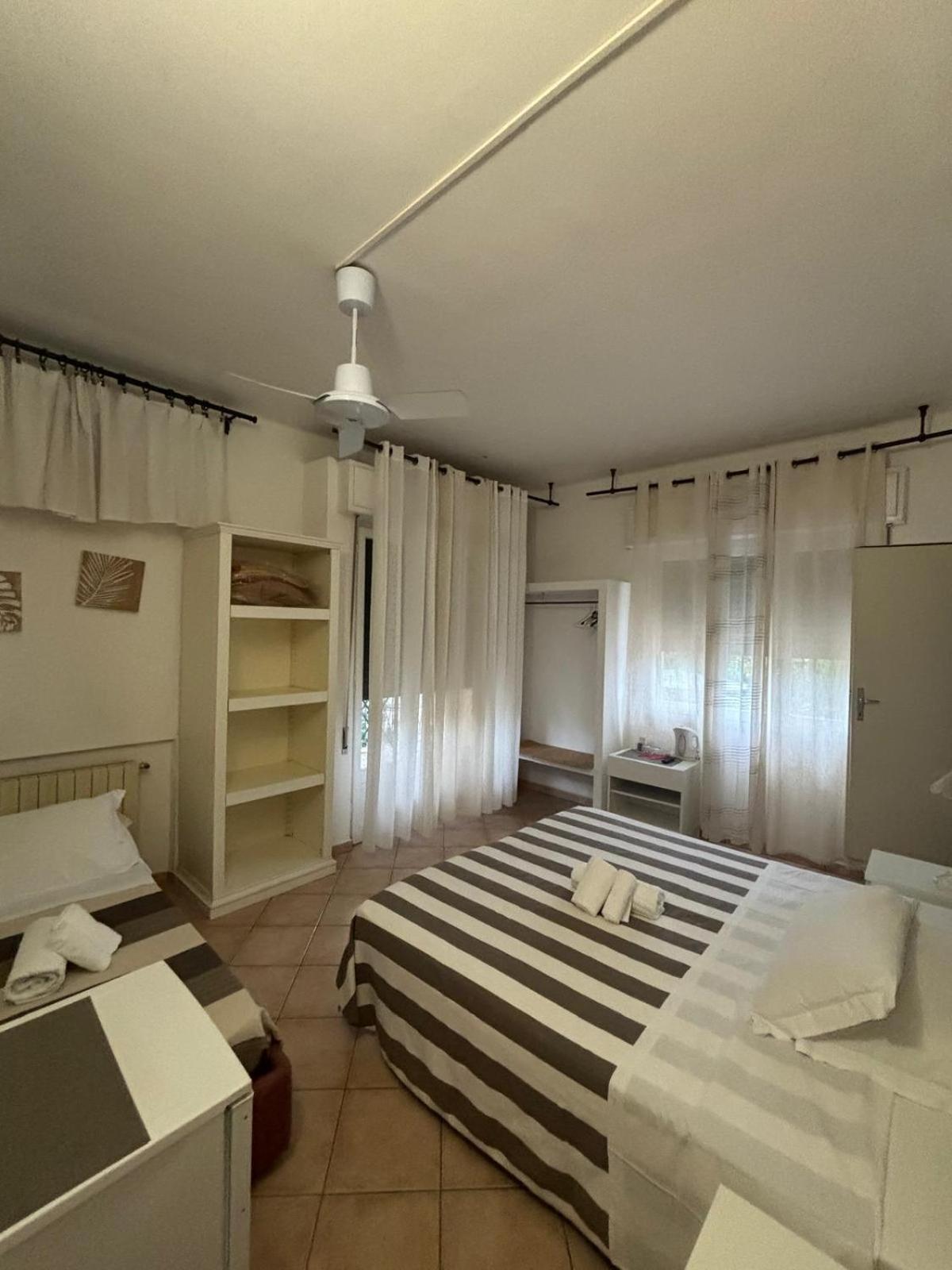 Casa Versilia Hotel 마리나디마사 외부 사진